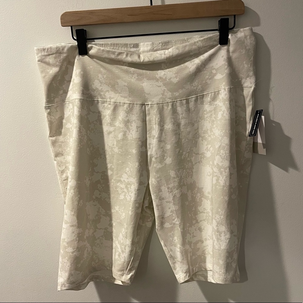 Brand New High Rise Tan & Cream Patterned Bike Short
